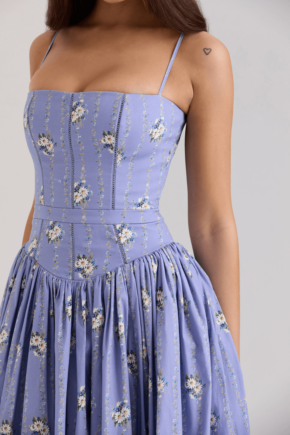 Vestido modelador decote reto - Marigold