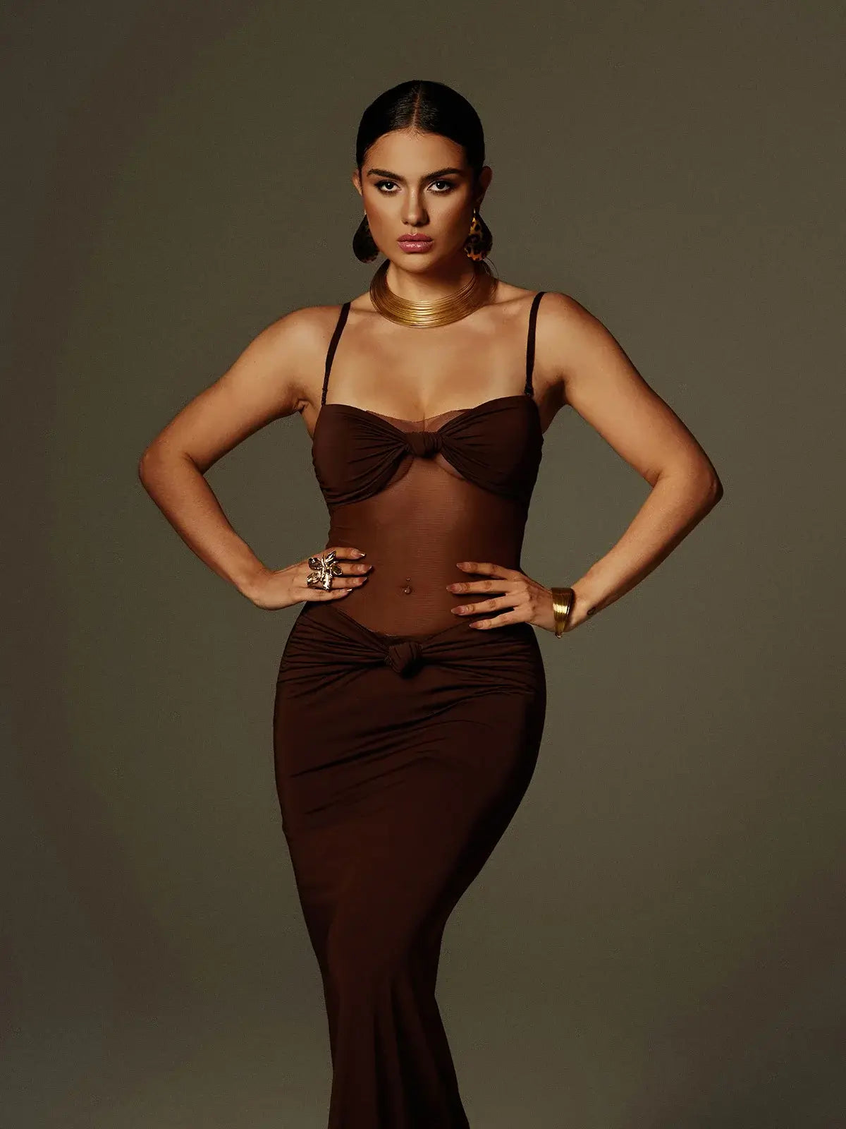 Vestido torcido com nó- Tryssia