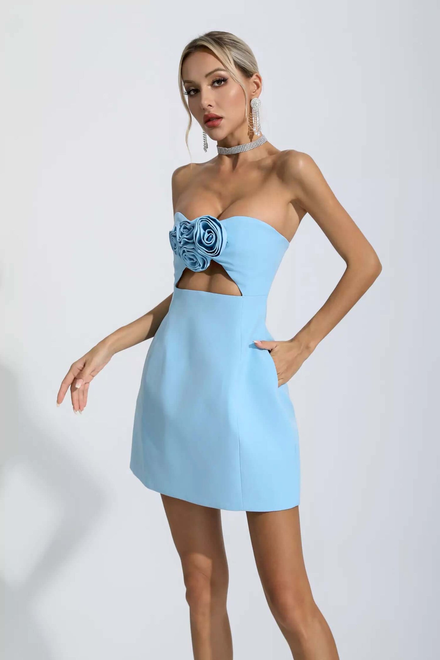Vestido sem alças com flor - Lavinia