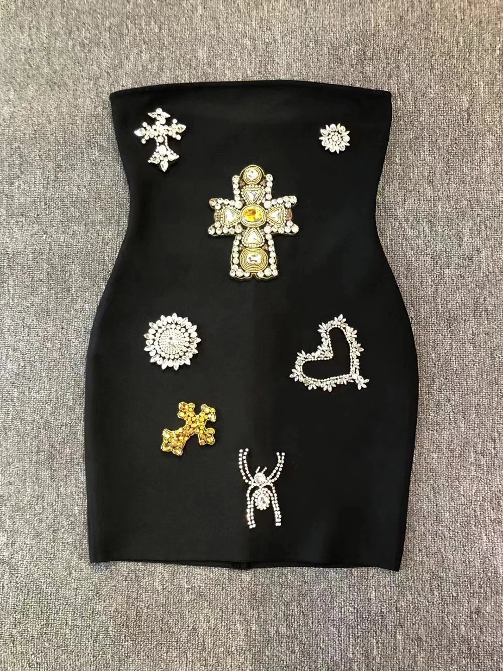 Vestido sem alças com apliques - Raenya