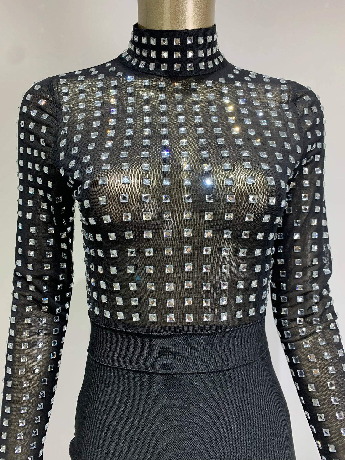 Vestido de gola alta com strass - Suzi