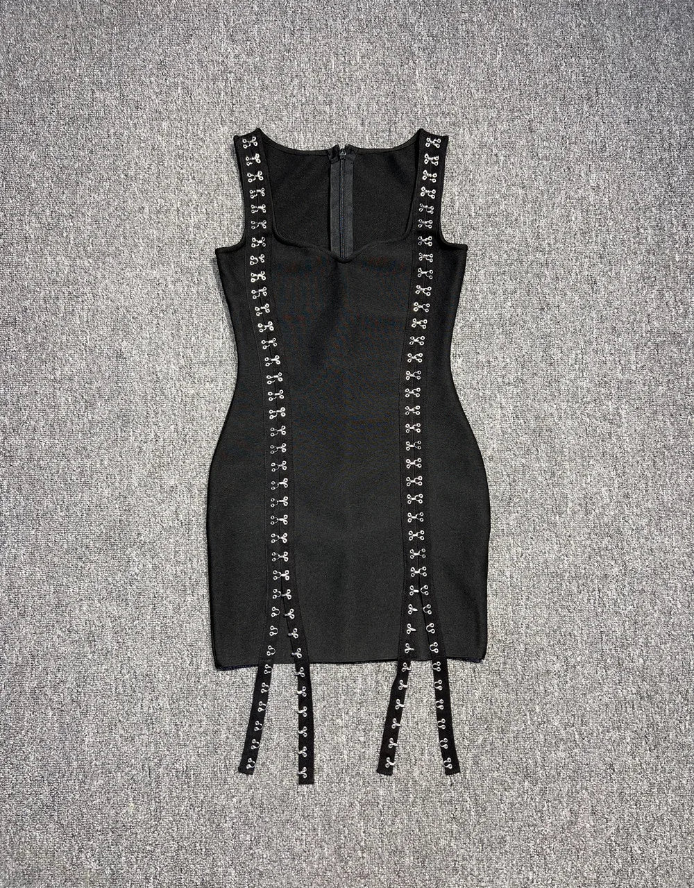Vestido decote quadrado e fendas - Luiza