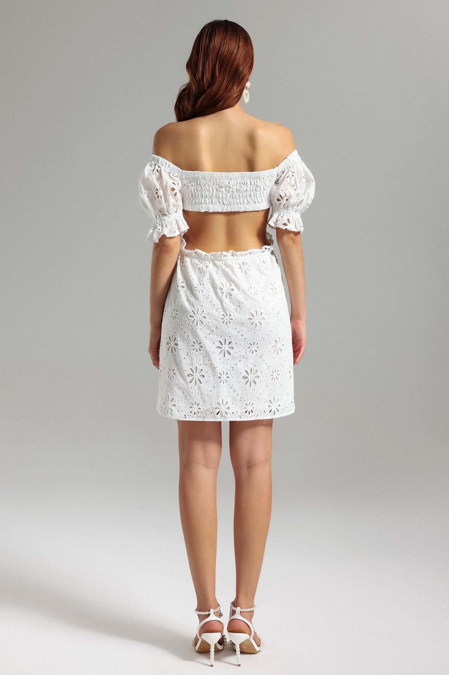 Vestido de renda fora do ombro - Lian