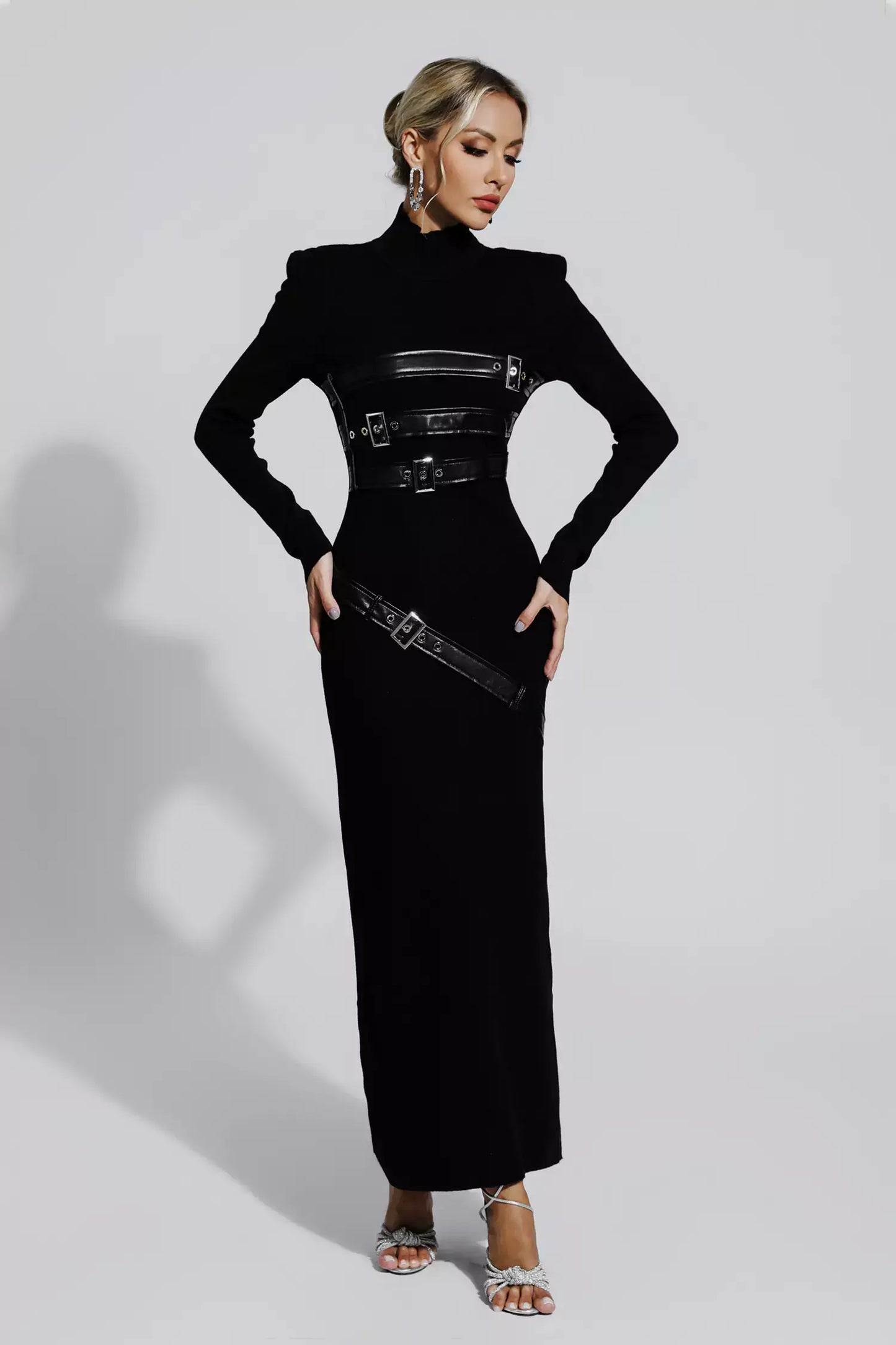 Vestido gola alta com cintos - Ruby