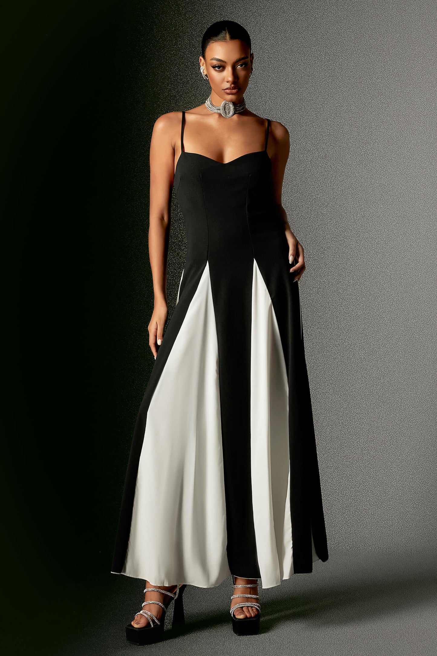 Vestido longo com alças finas - Marina