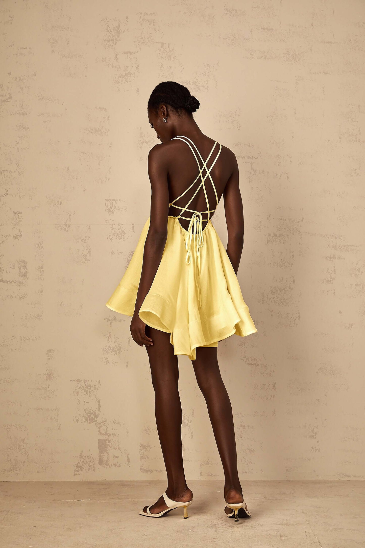 Vestido bufante sem costas - Cinthia