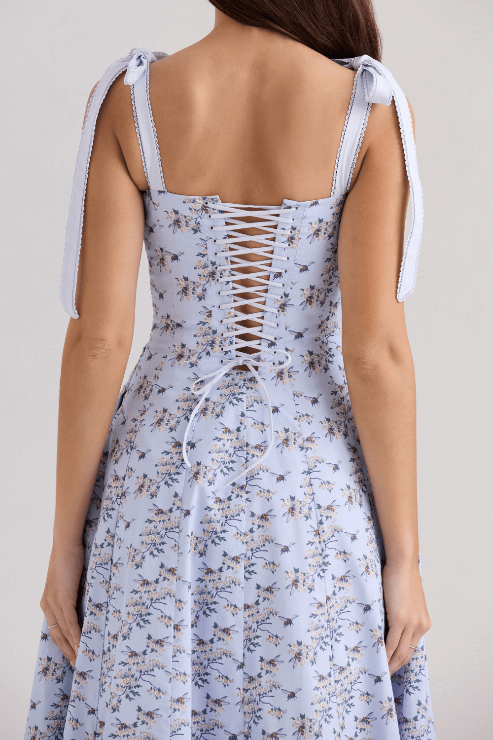 Vestido com amarração floral - Nivea