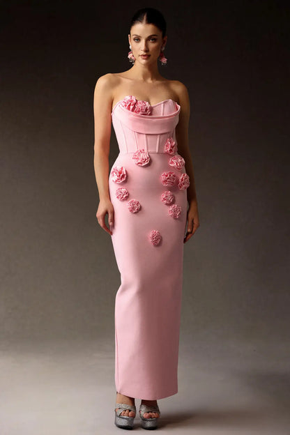 Vestido apliques 3D sem alça - Atila