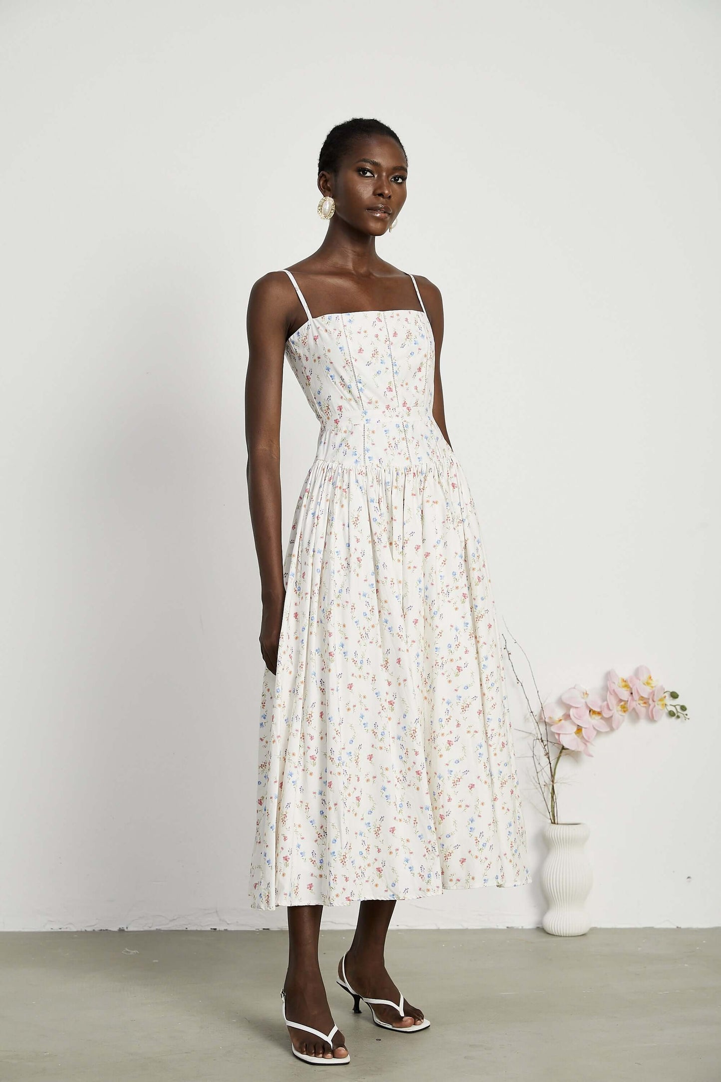 Vestido modelador decote reto - Marigold