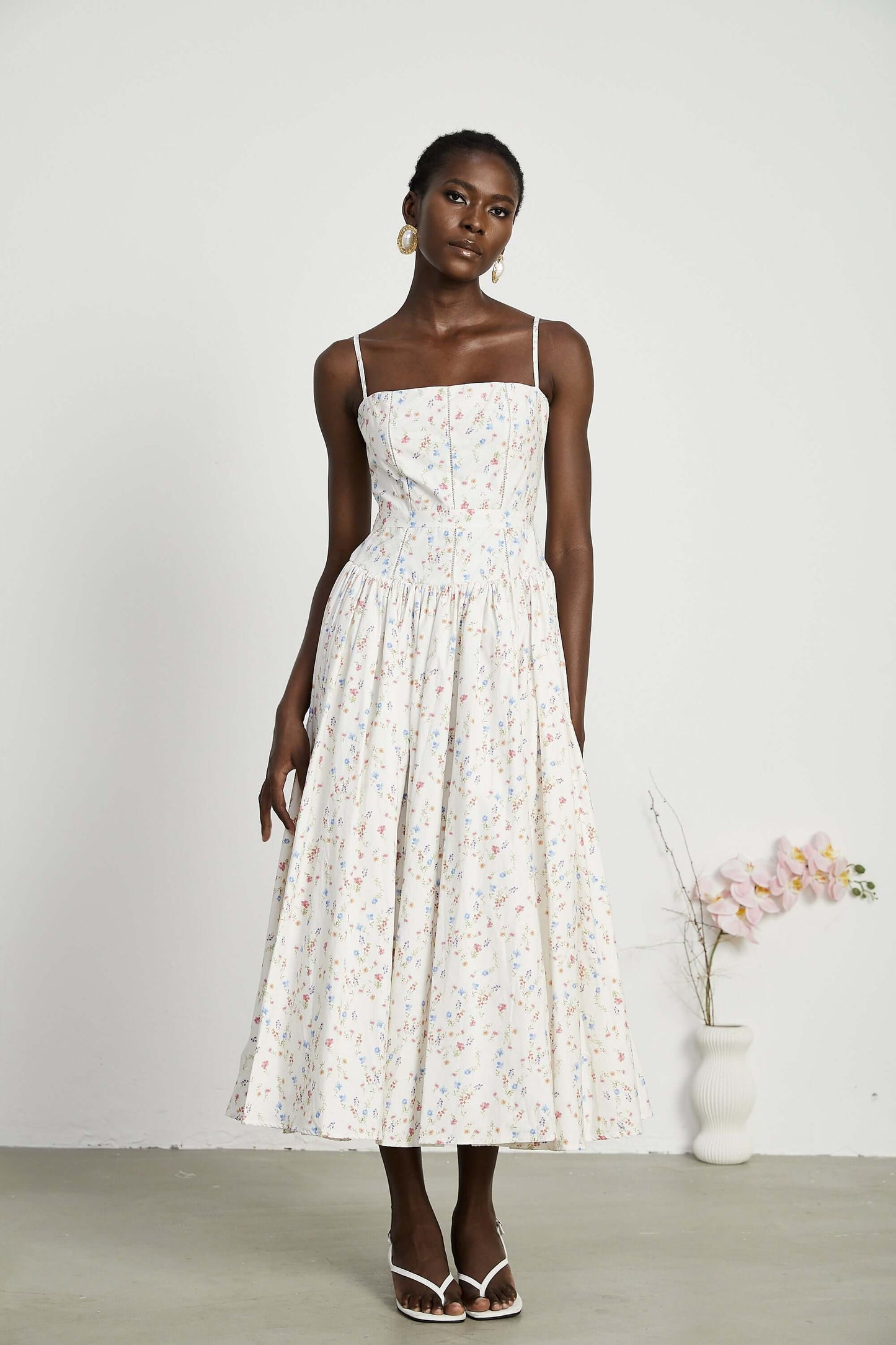 Vestido modelador decote reto - Marigold
