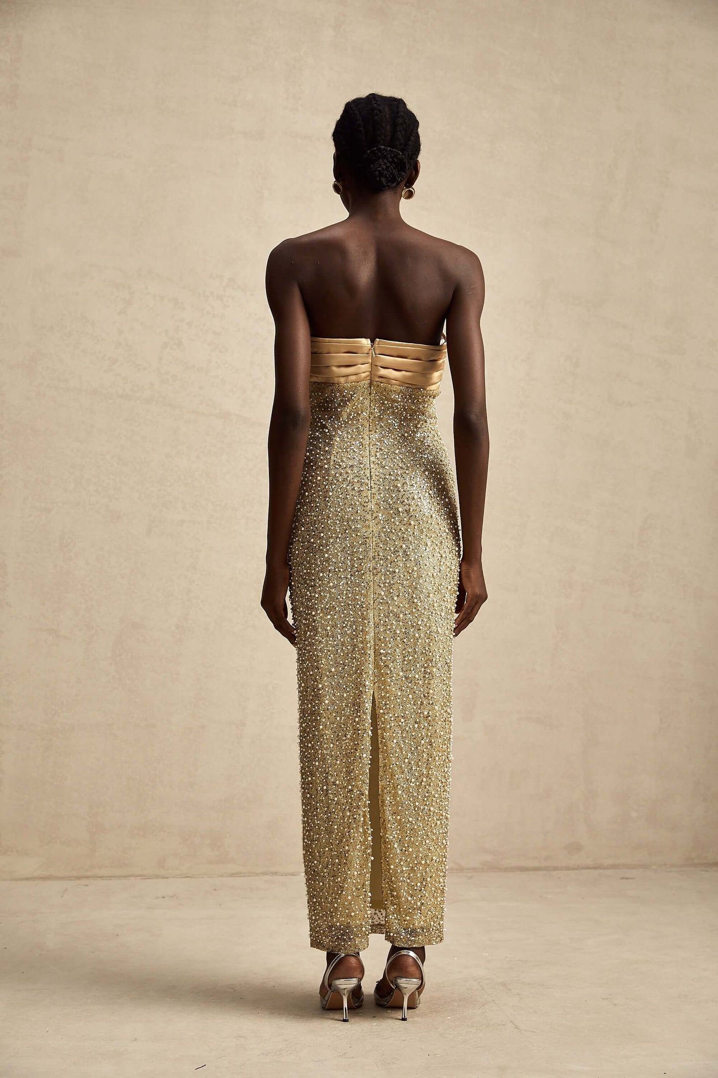 Vestido justo sem alças - Alexa