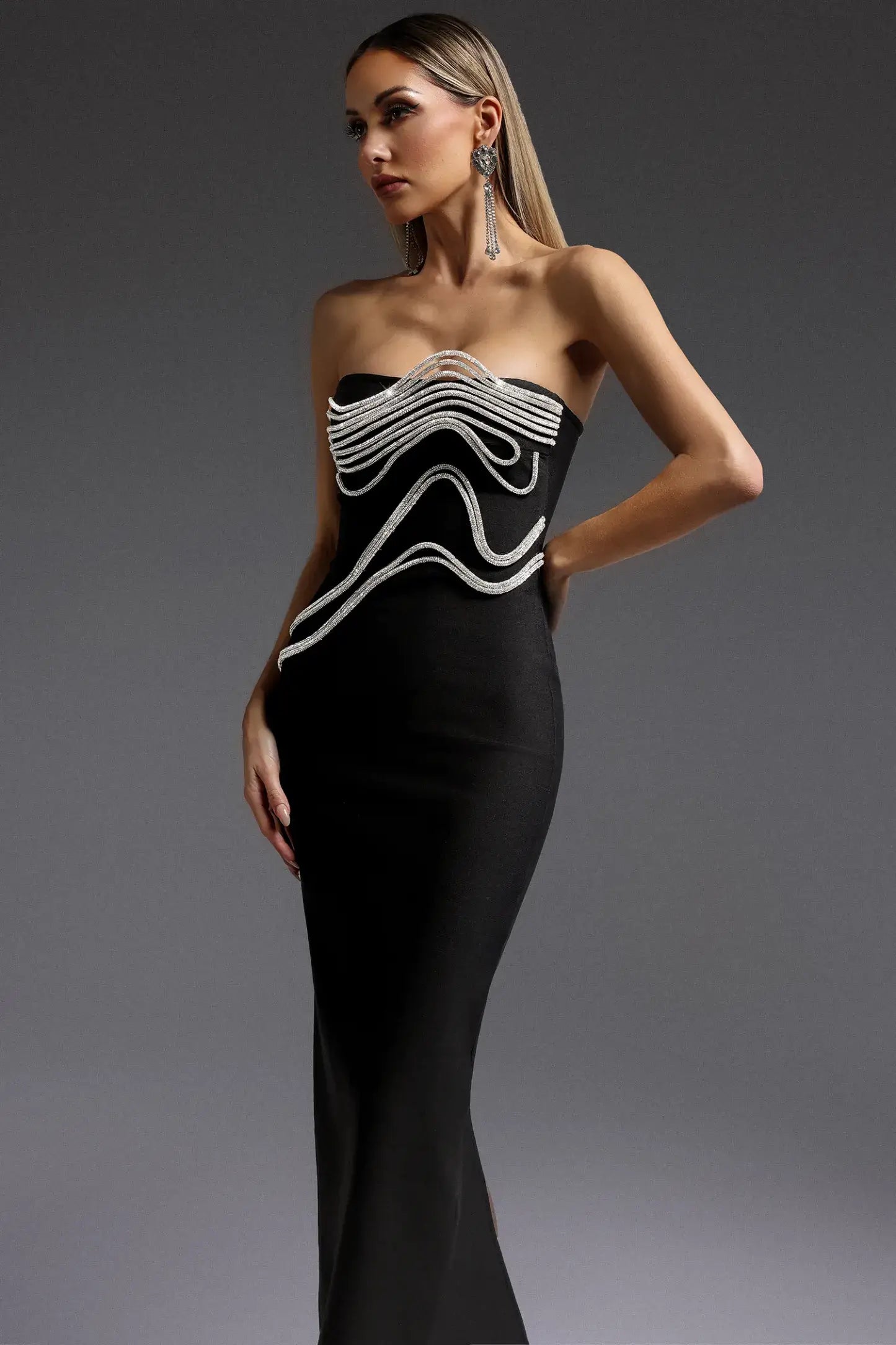 Vestido sem alças linhas strass - Duda