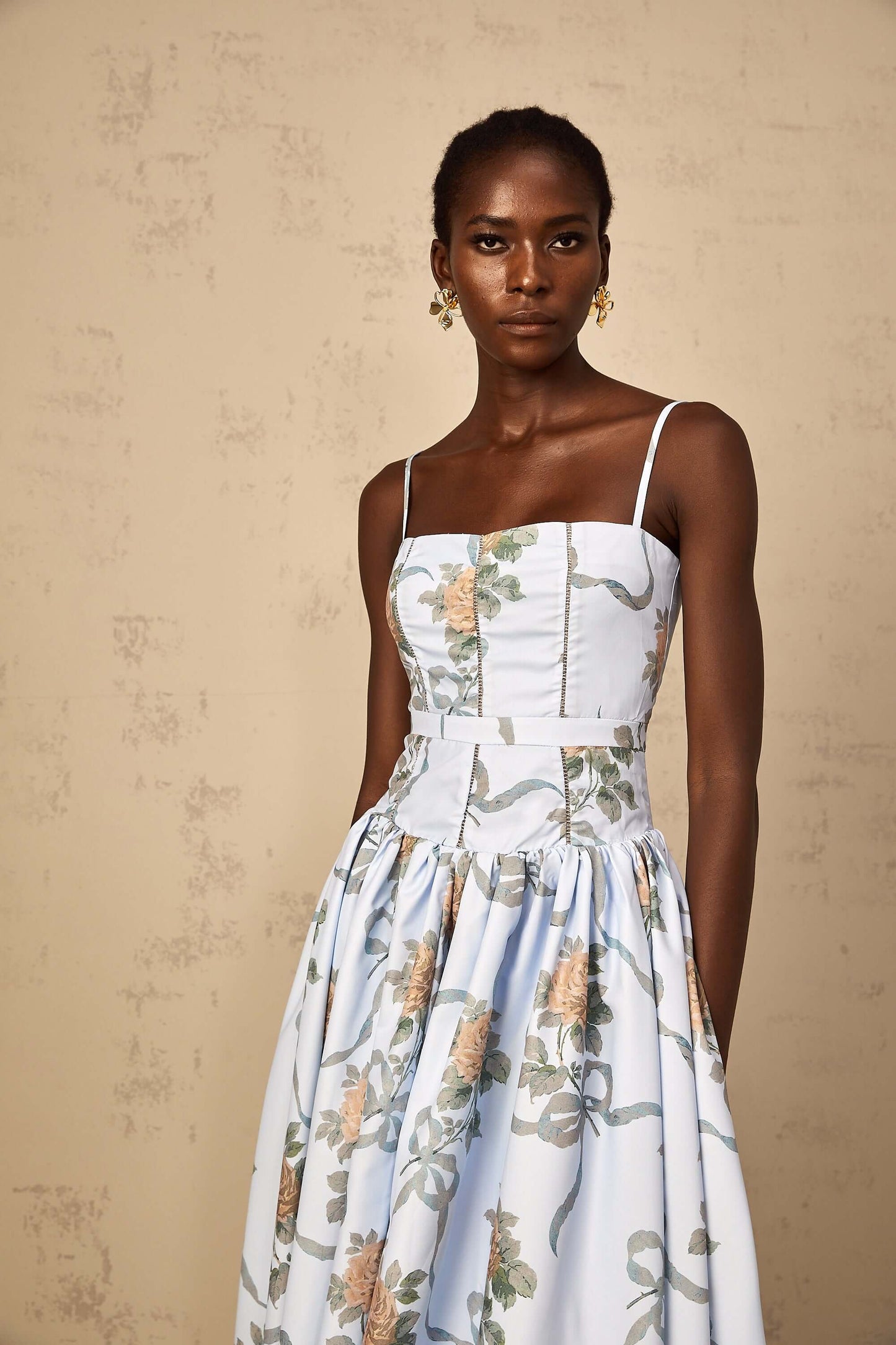 Vestido modelador decote reto - Marigold