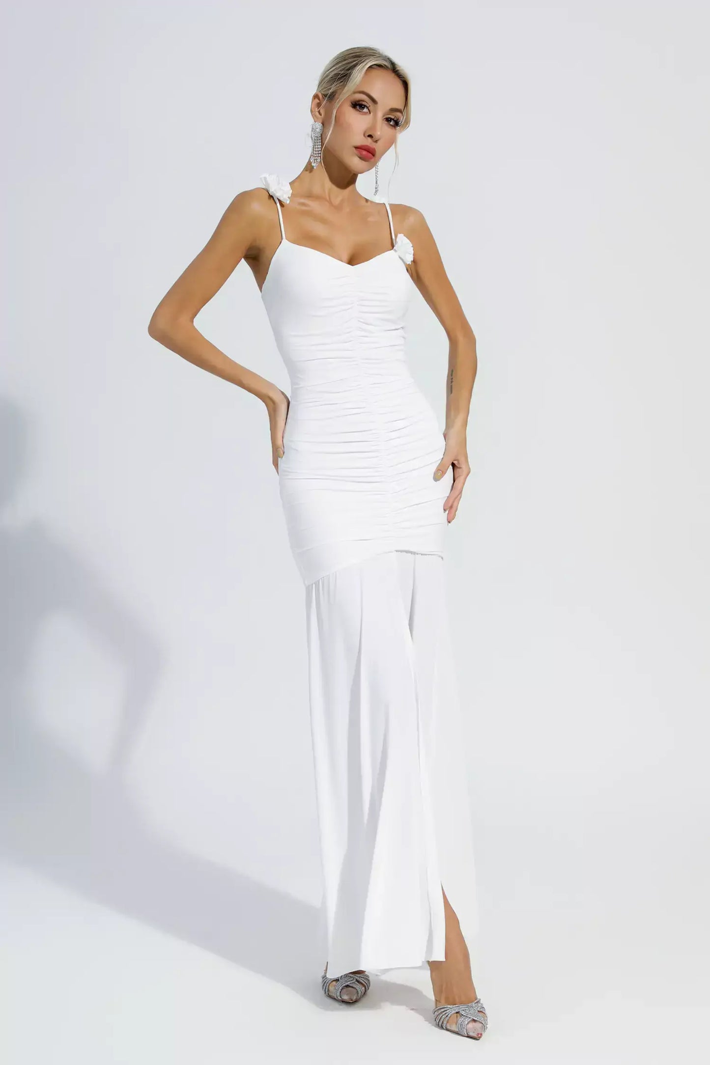 Vestido com fenda e alças finas - Wanda