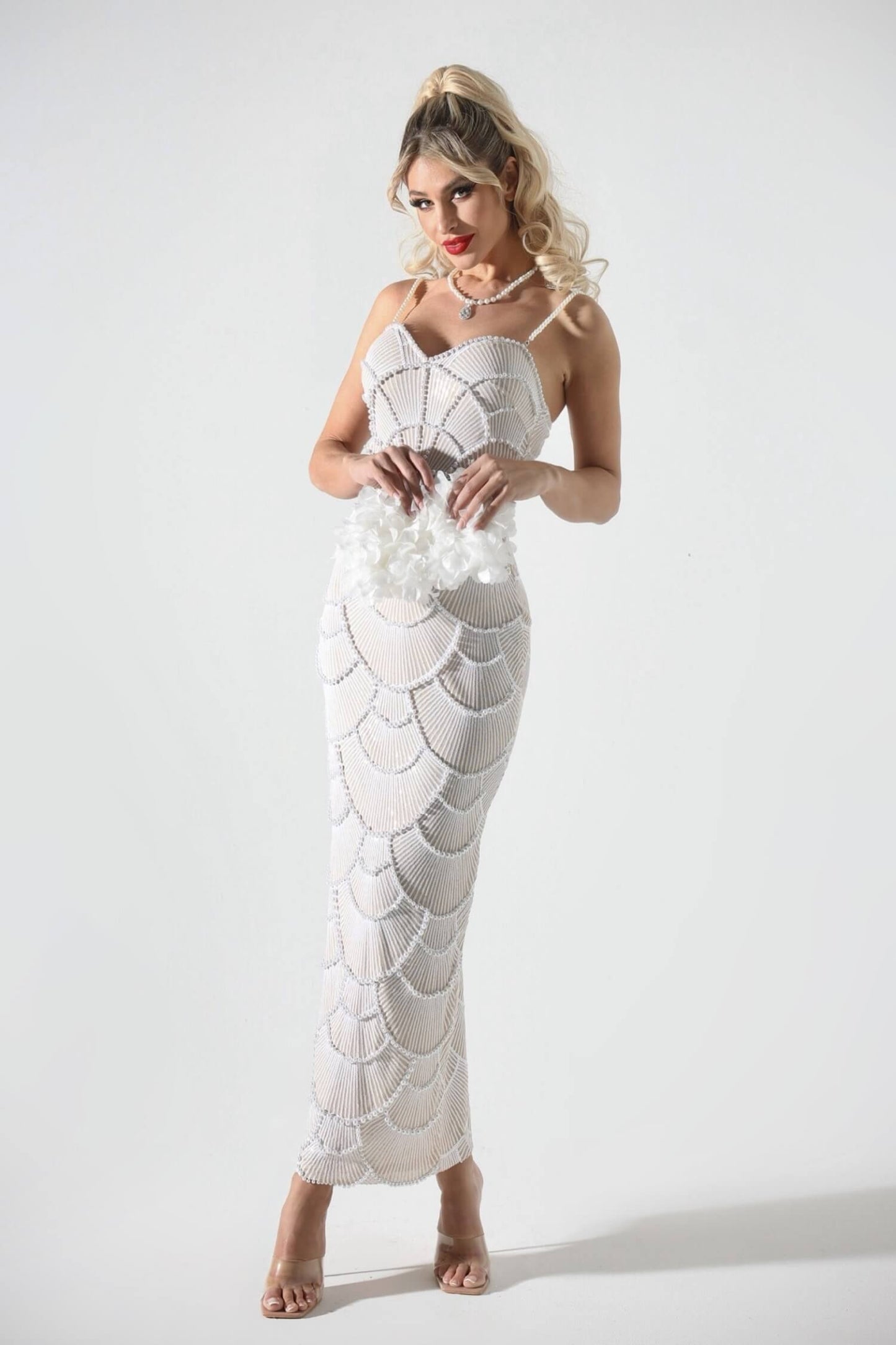 Vestido luxo pérolas brancas - Thalia