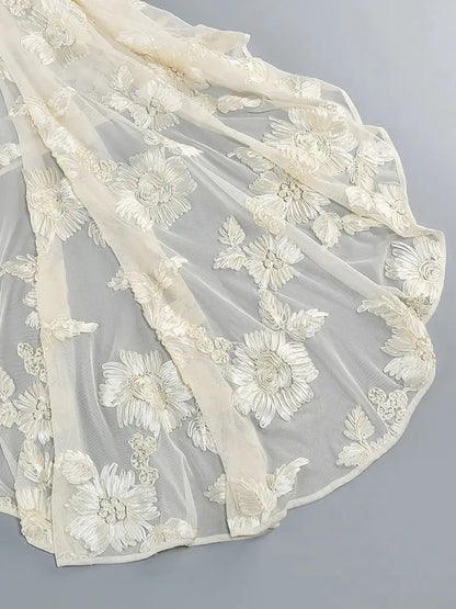 Vestido bordado sem alças - Biana