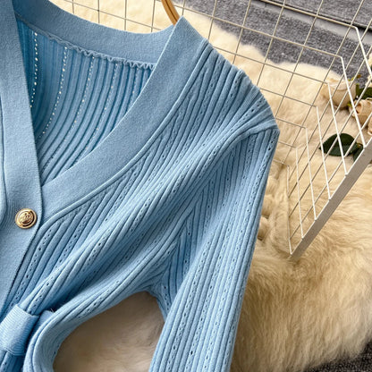Conjunto saia sereia blusa botôes - Luiza