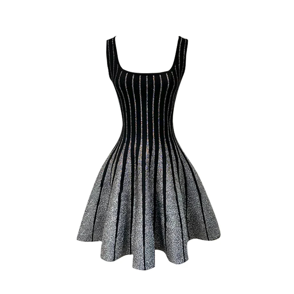 Vestido gola quadrada evasê - Lovia