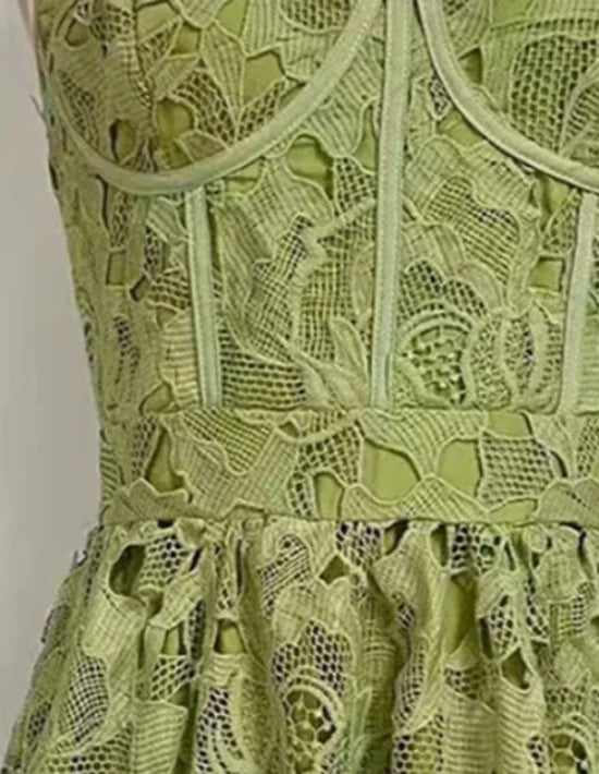 Vestido de renda sem alças - Flavia