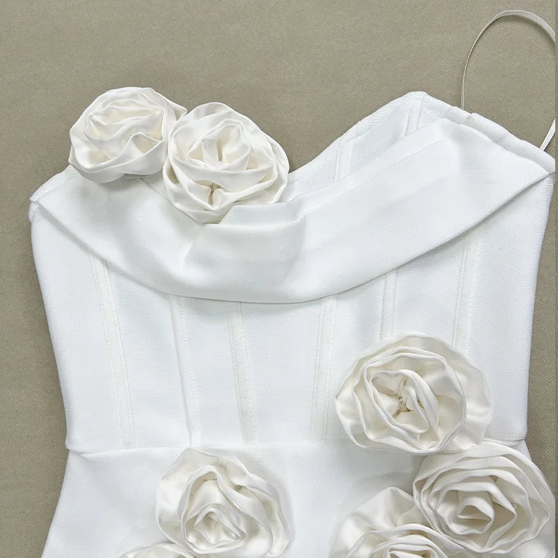 Vestido apliques 3D sem alça - Atila