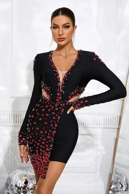 Vestido decote e pedraria - Alari