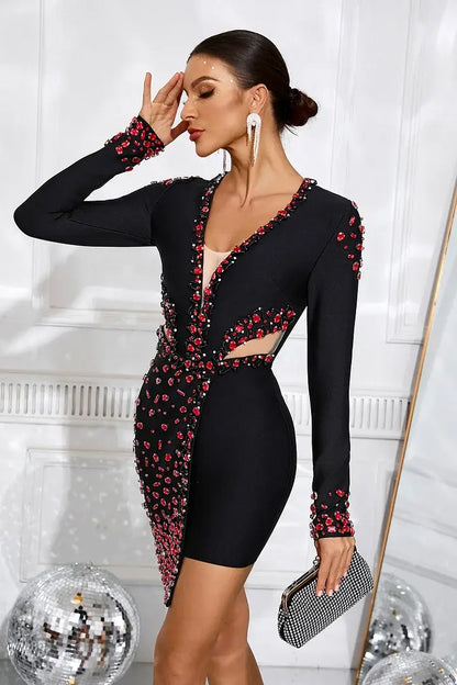 Vestido decote e pedraria - Alari
