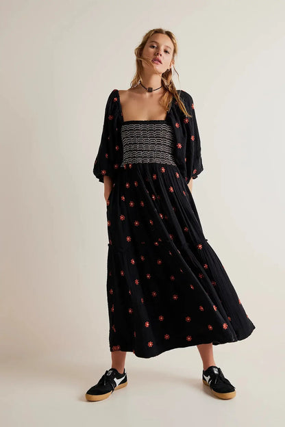 Vestido casinha de abelha bordado - Hanna