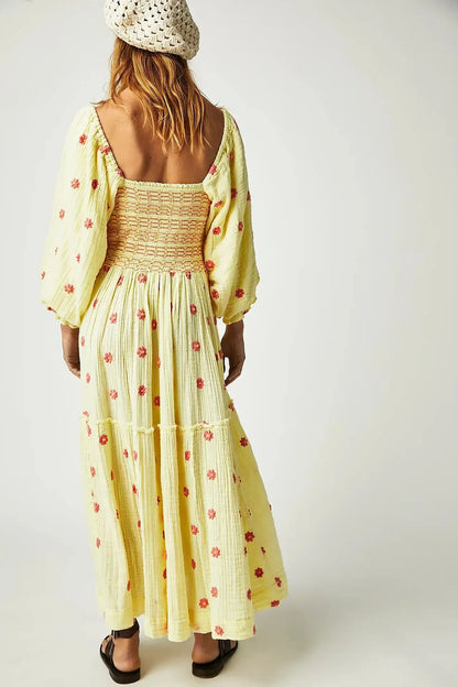 Vestido casinha de abelha bordado - Hanna
