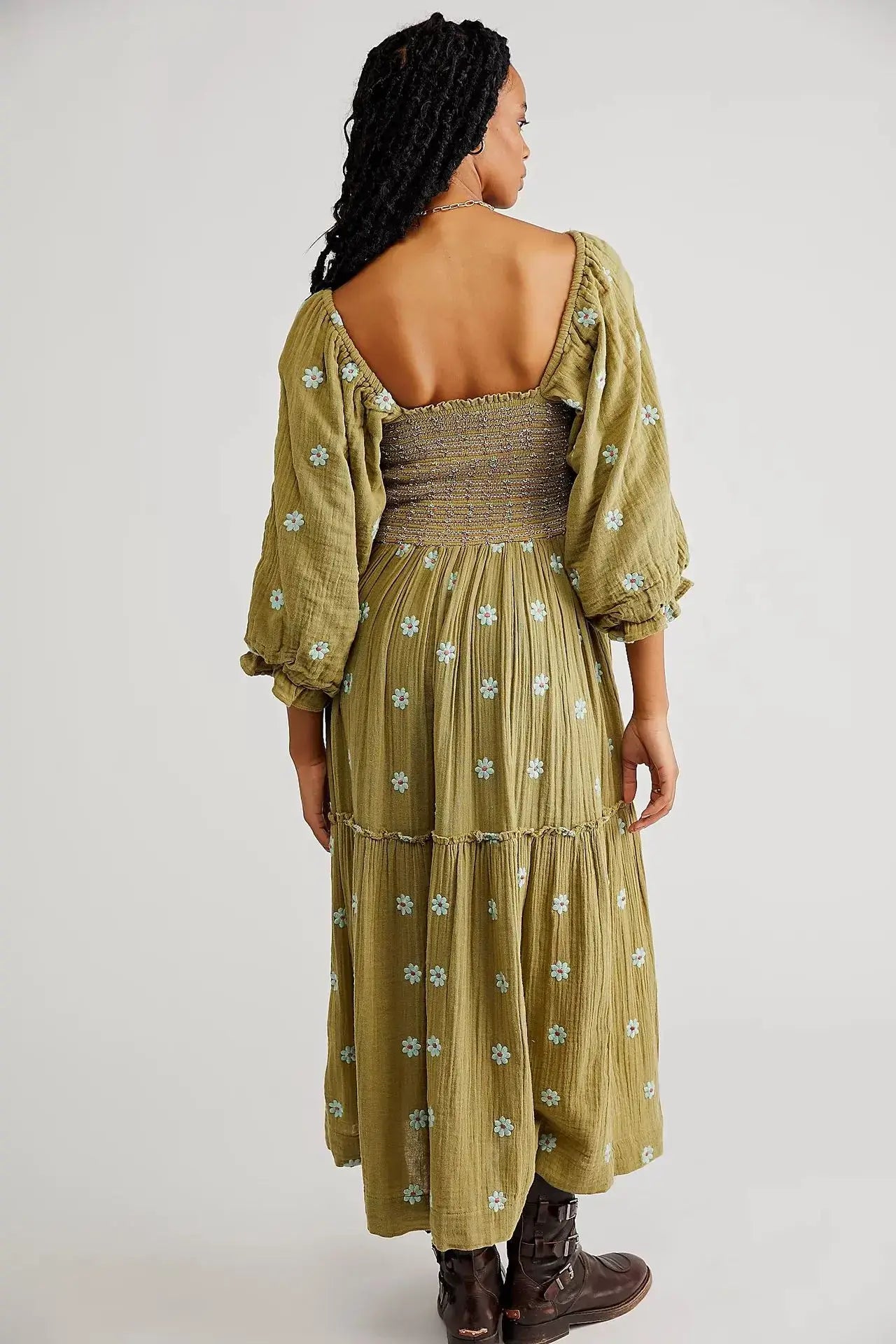 Vestido casinha de abelha bordado - Hanna