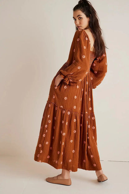 Vestido casinha de abelha bordado - Hanna