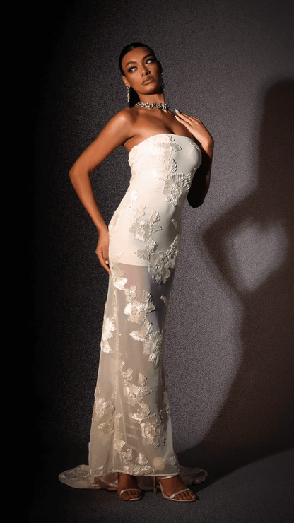 Vestido bordado sem alças - Biana