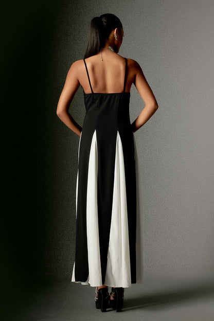 Vestido longo com alças finas - Marina